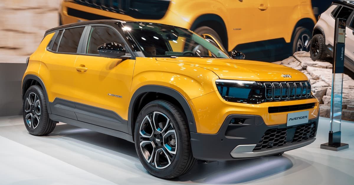 Stellantis inicia produção nacional do Jeep Avenger, que estreia neste semestre