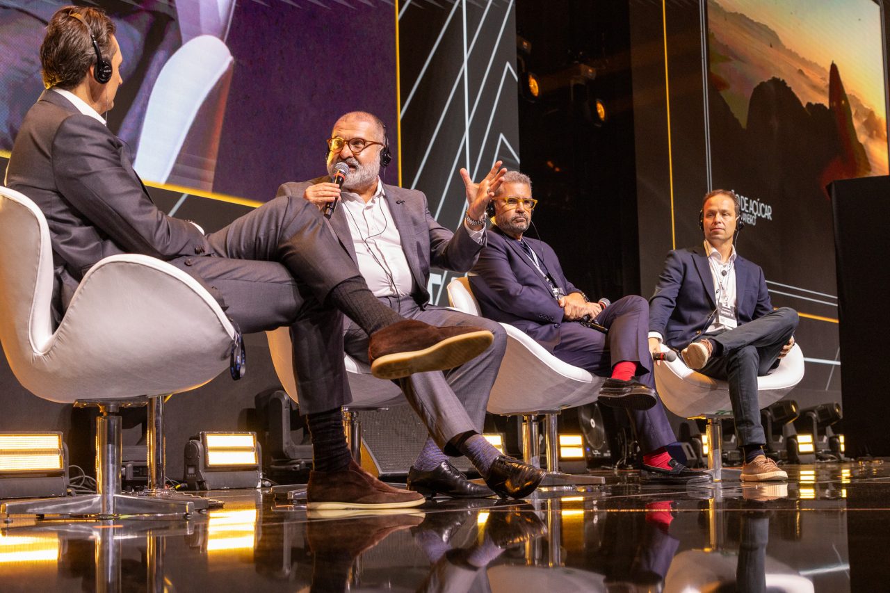 Mobilidade urbana e eletrificação pautam debate na Expert XP 2026