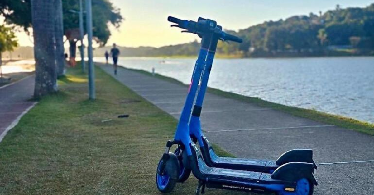Pampulha ganha patinetes elétricos com 20 estações na orla da lagoa; veja como usar