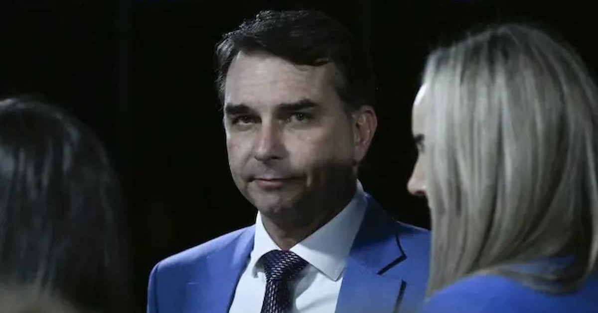 Flávio Bolsonaro quer candidatura própria em Minas