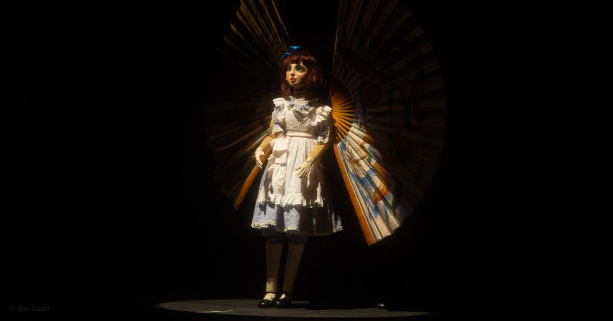 Giramundo celebra 55 anos com espetáculo ‘Alice no País das Maravilhas’ no Cine Theatro Brasil