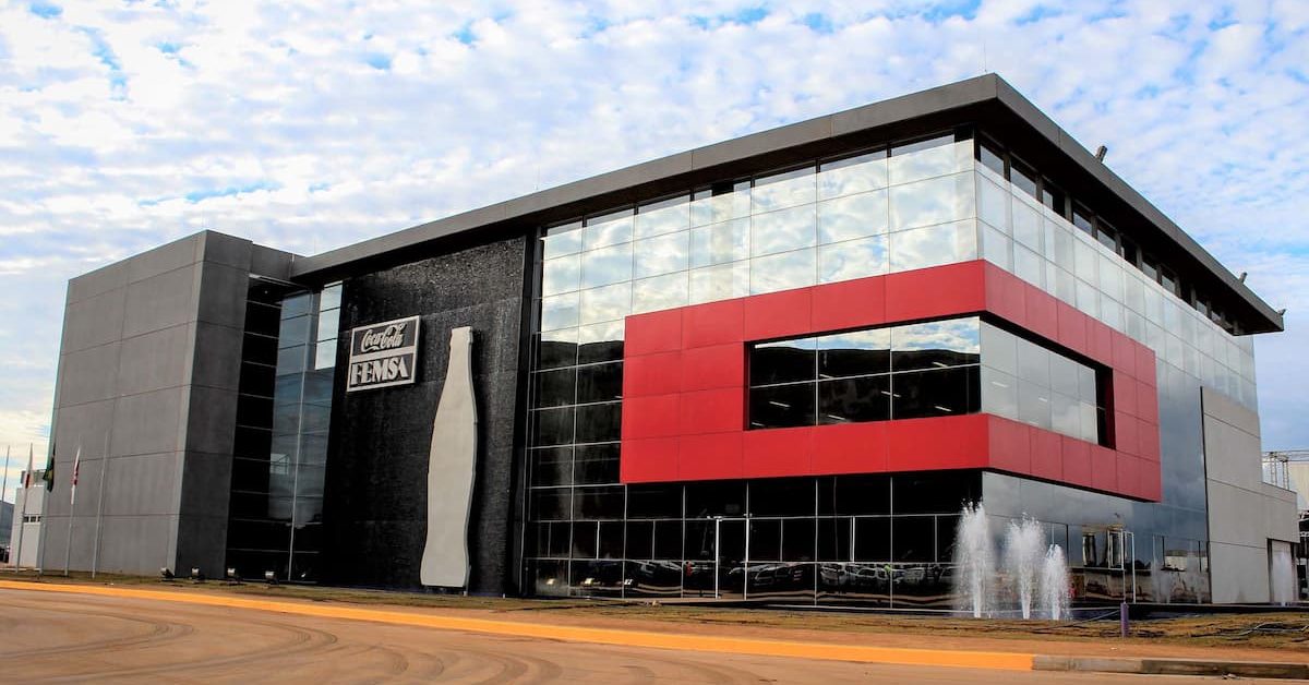 Coca-Cola oferece vagas para a fábrica em Itabirito durante Feirão de Empregos
