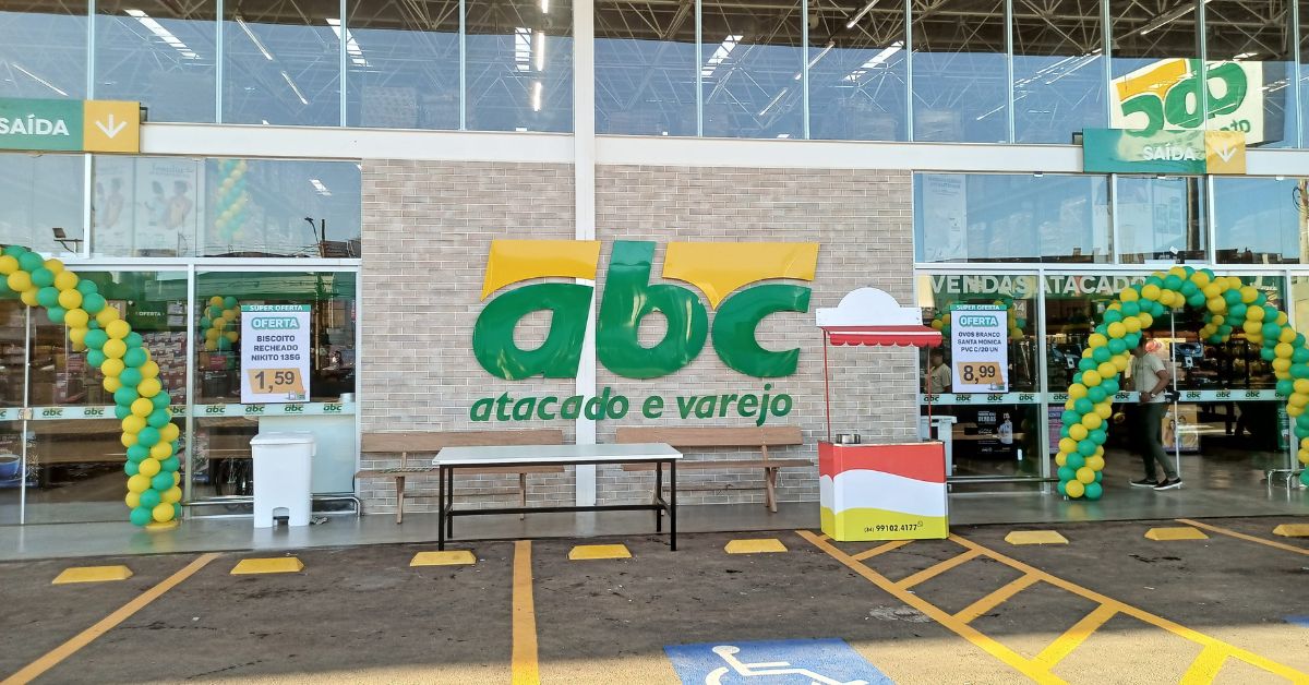 Fachada da loja ABC Atacarejo.
