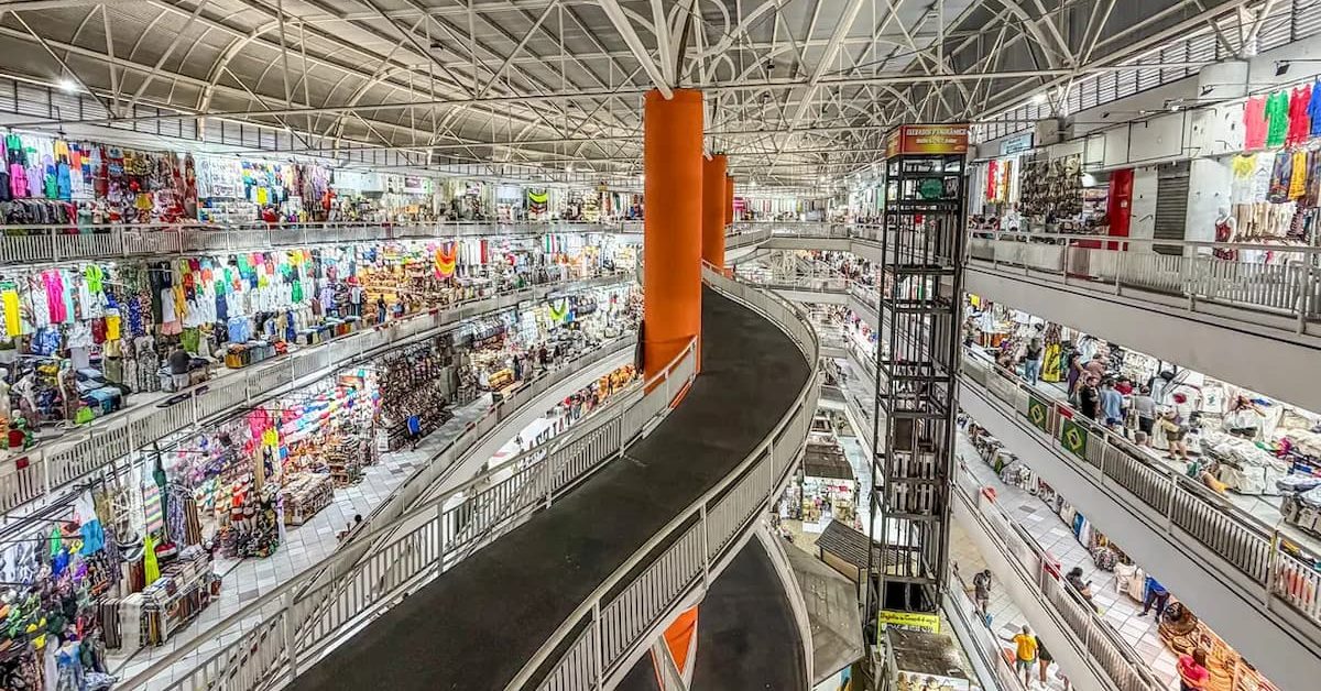 Acordo regulamenta trabalho no comércio em feriados