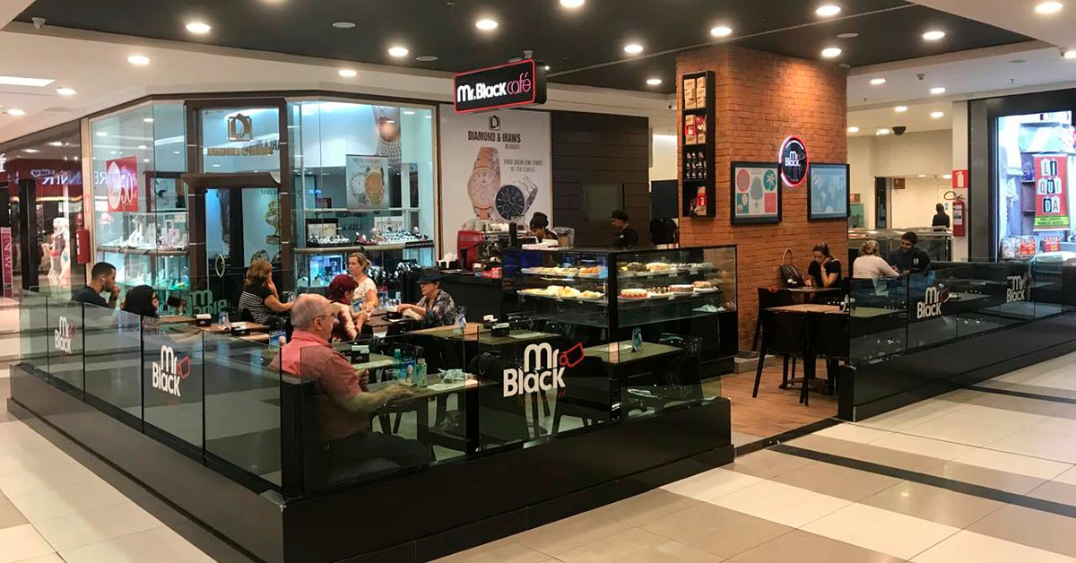 Mr. Black Café projeta faturamento de R$ 42 milhões e alcançar 50 unidades em 2026