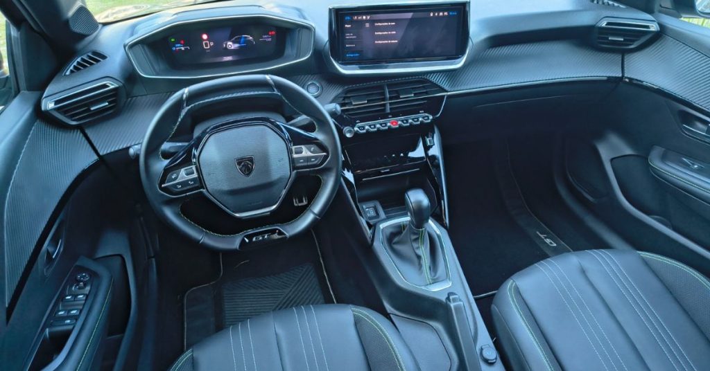 Peugeot 208 GT