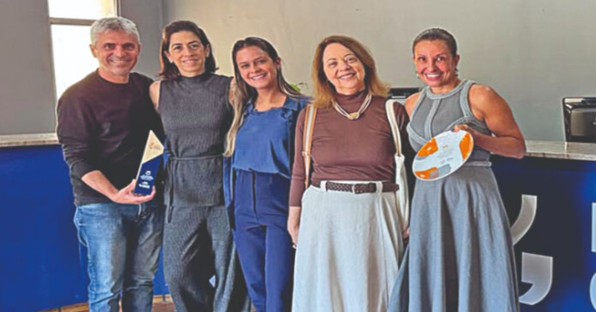 Diário do Comércio recebe homenagem do Instituto Mário Penna pelo apoio à causa oncológica