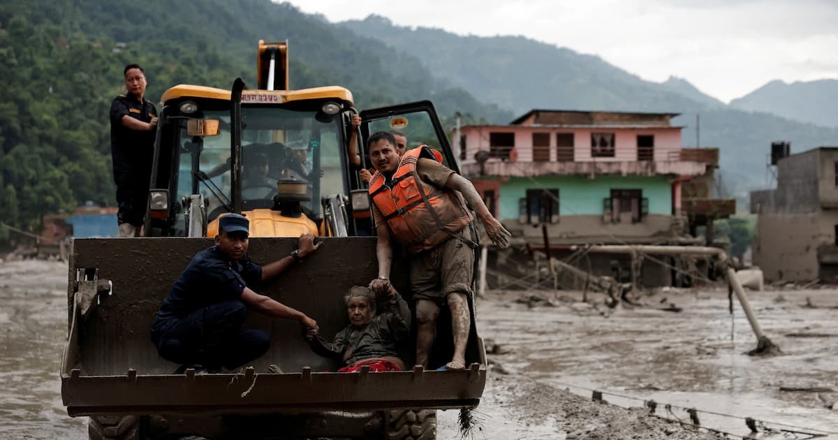 Inundação repentina na fronteira entre Nepal e Tibete deixa 95 mortos; centenas de turistas estão desaparecidos