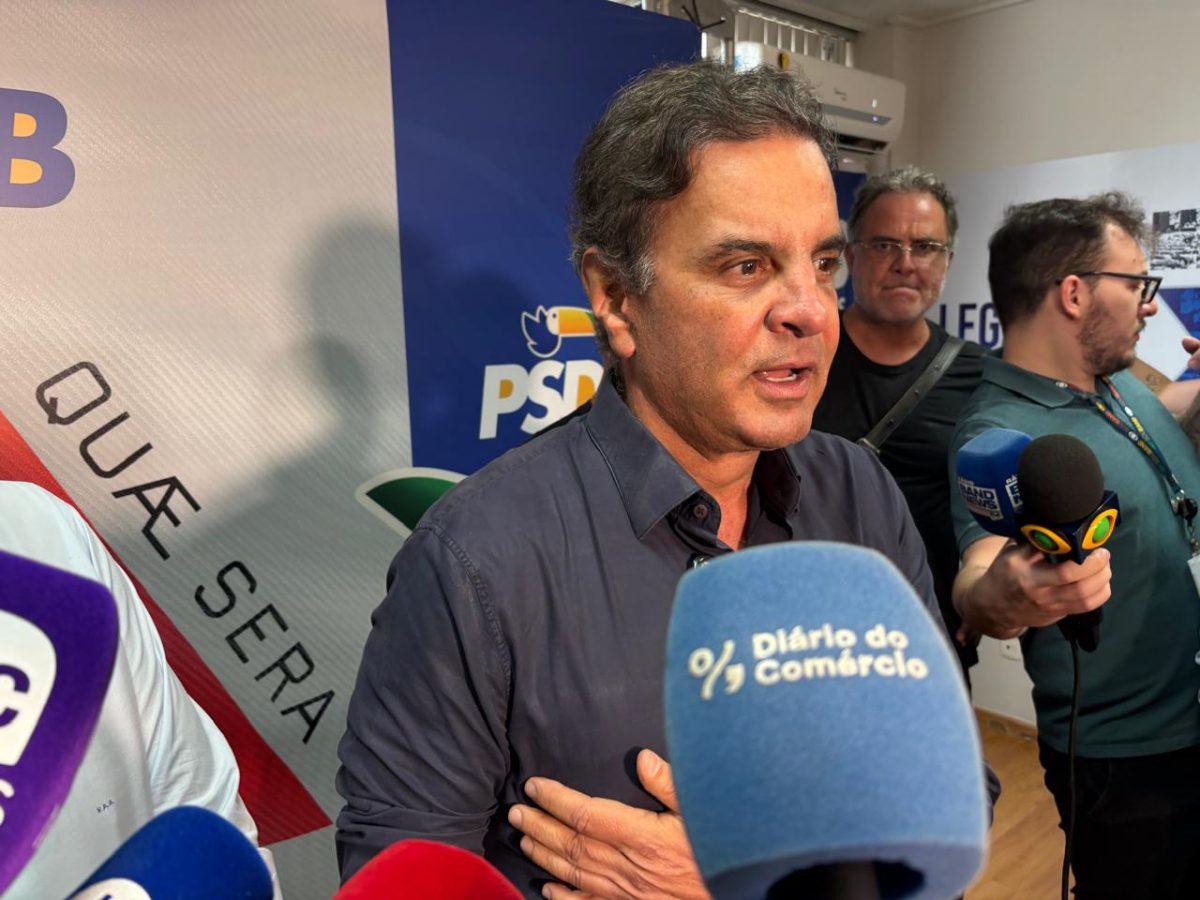 Aécio Neves volta atrás e decide disputar o Senado por Minas Gerais