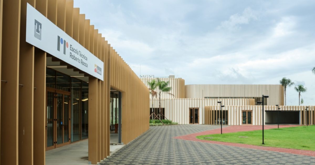 Ternium investe na formação de jovens em vulnerabilidade social na Escola Técnica Roberto Rocca