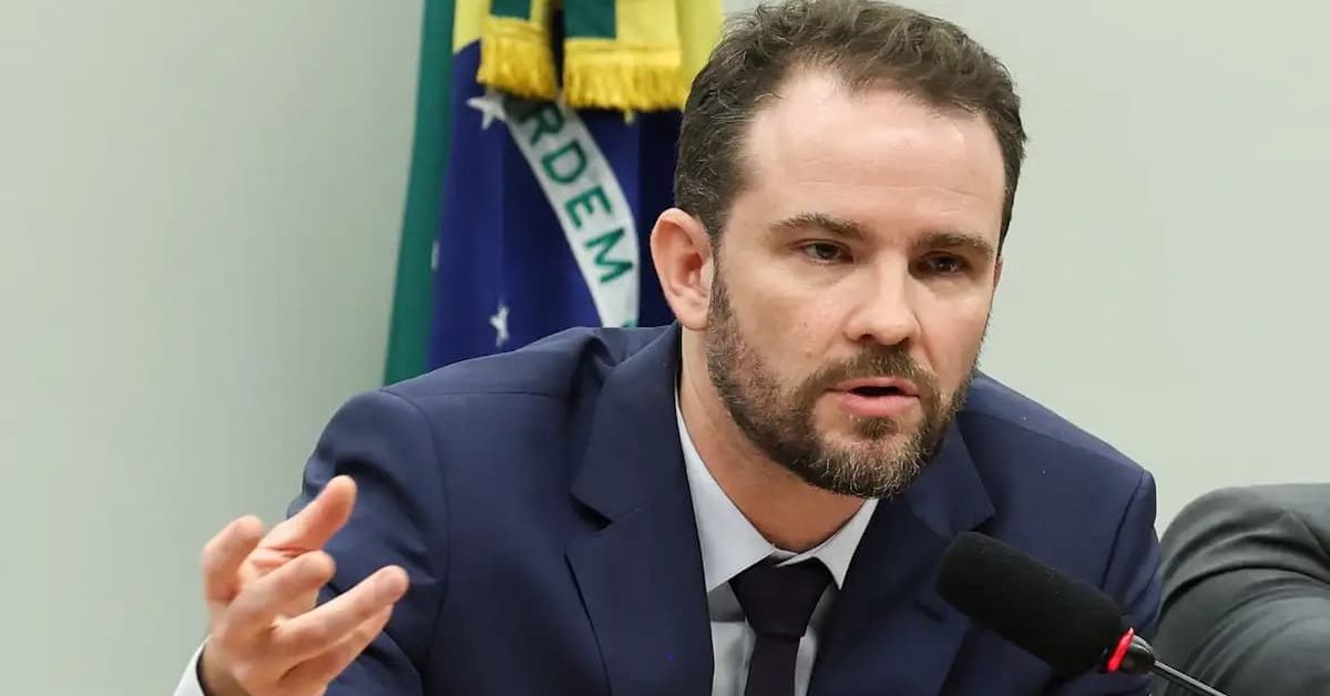 Durigan diz que aumento da dívida decorre dos juros, não dos gastos