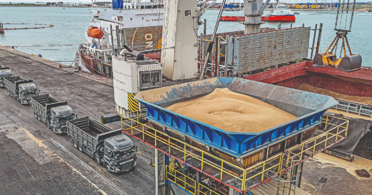 Porto do Açu exportará coque produzido pela Petrobras em Betim