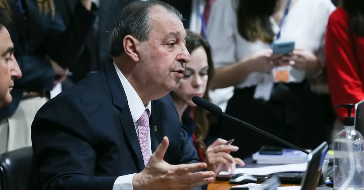 Relator da CCJ do Senado vota a favor da PEC do fim da escala 6×1