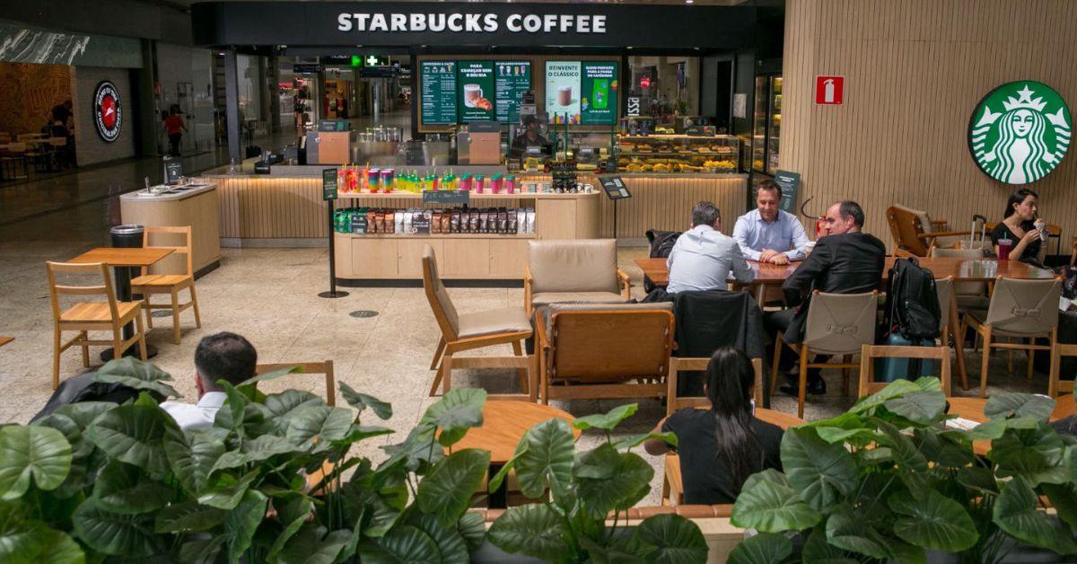 Cafeteria da Starbucks no BH Airport.