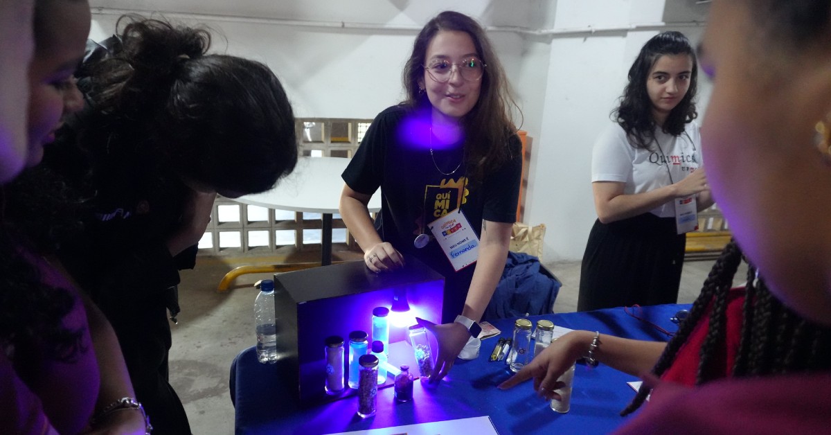 Robôs, IA e experimentos: Ecoparque reúne mais de 460 estudantes de 11 escolas em BH