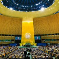 Opções pelo humanismo, democracia e nacionalismo