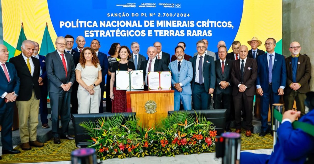 Prefeito de Itabira ganha assento em conselho que definirá política para minerais estratégicos