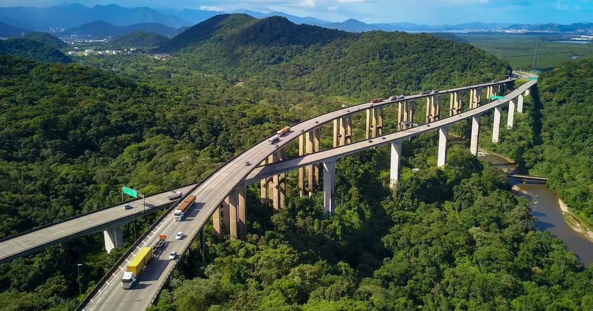 Brasil deve dobrar investimentos para zerar déficit em infraestrutura