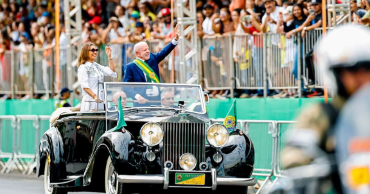 Lula reúne Fachin, Alcolumbre e Motta em 7 de Setembro com gritos do público pelo fim da escala 6×1