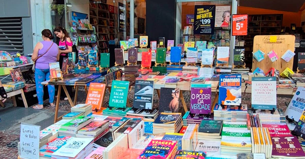 Liquidação reúne 20 mil livros a partir de R$ 1,99 em Belo Horizonte; veja títulos