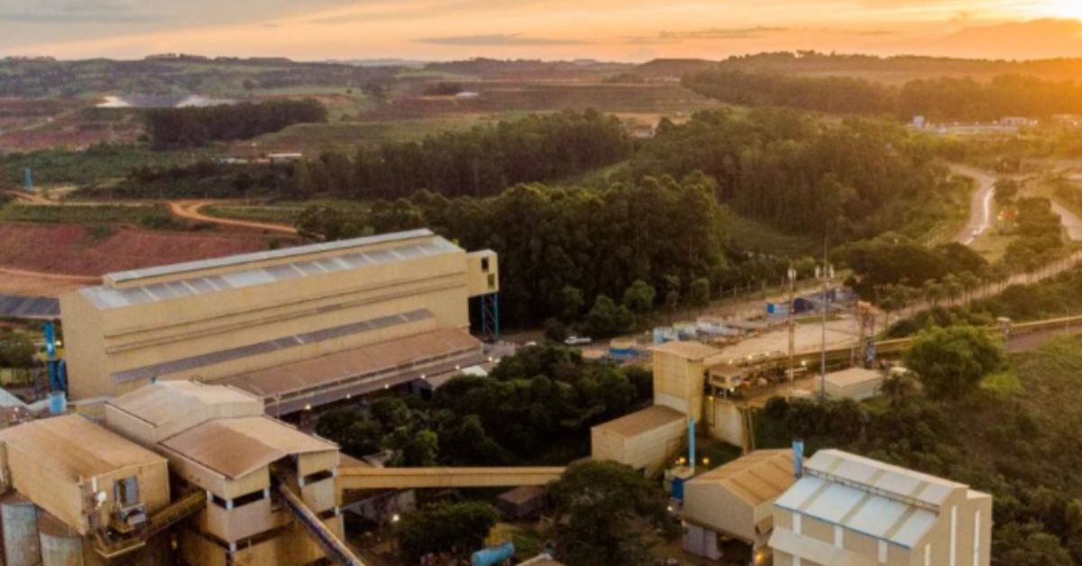 Plataforma com IA pode reduzir custo do aço em até US$ 5 por tonelada