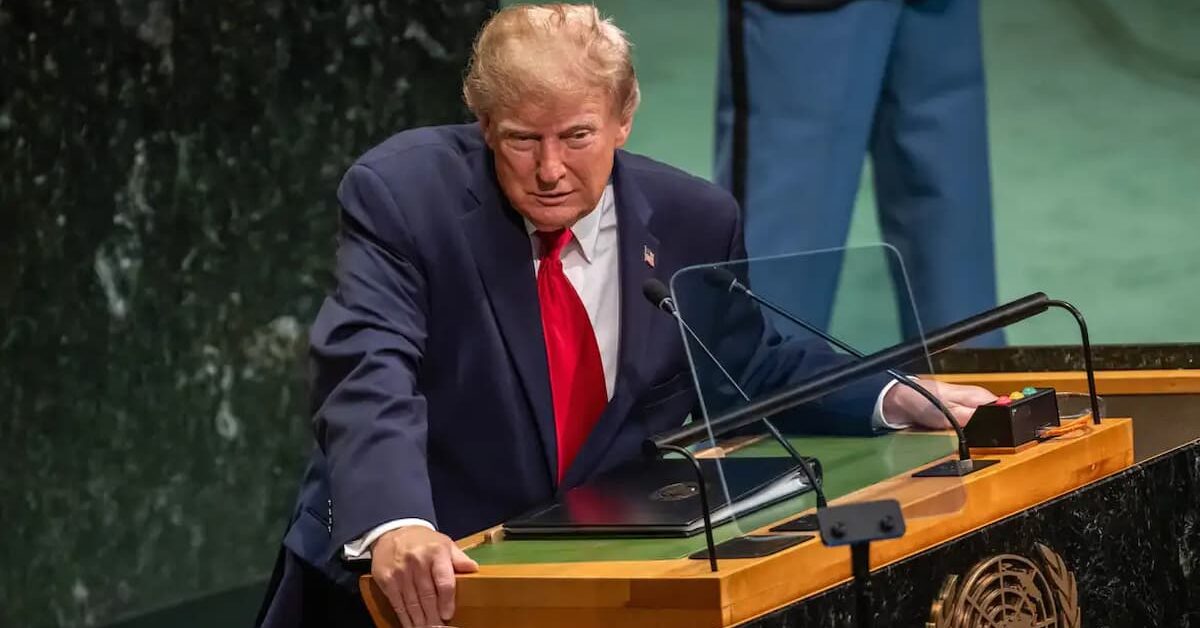 Trump rejeita limitar IA e critica governança global da tecnologia