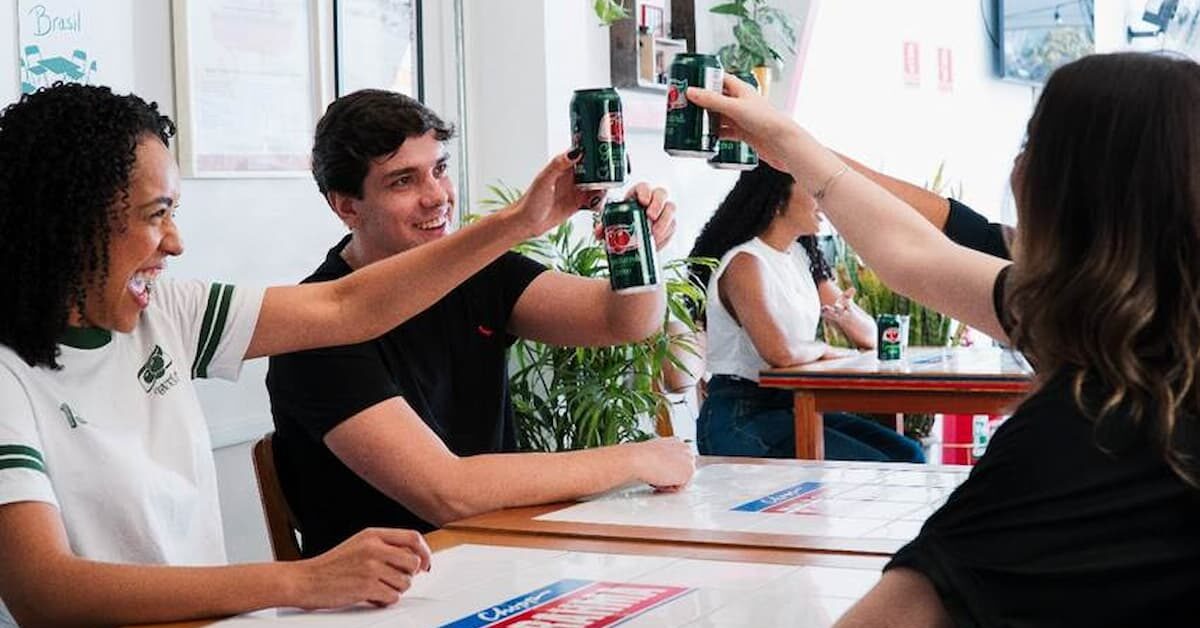 Programa de trainee da Ambev paga R$ 9,5 mil; veja requisitos e como se inscrever