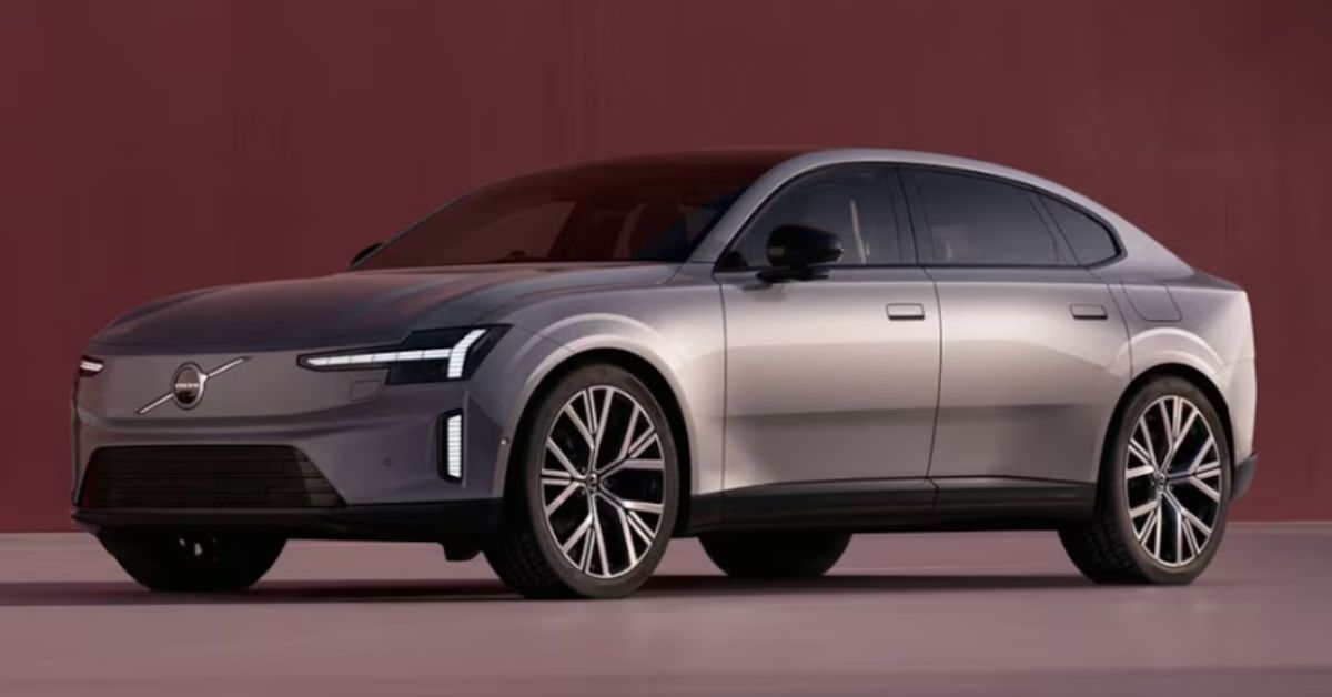 ES90, novo sedã da Volvo, chega ao Brasil oferecendo grande autonomia