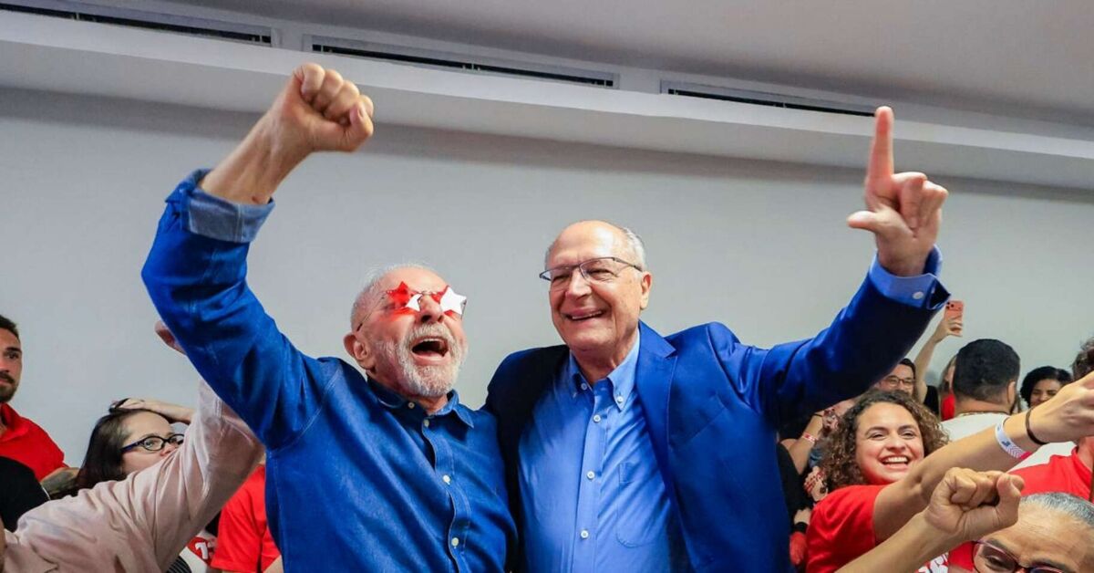 Esquerda internacional importa ‘cartilha’ de Janones e usa o ‘L’ como símbolo antiultradireita