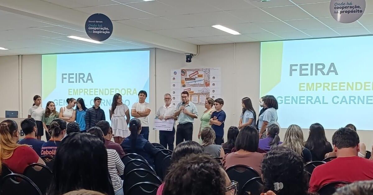 Cooperativas mirins formam jovens empreendedores e fortalecem a economia de Minas
