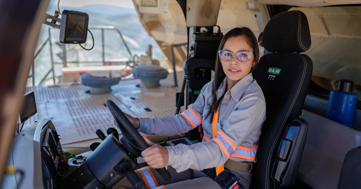 Curso gratuito para mulheres que querem trabalhar na mineração abre 20 vagas no Norte de Minas