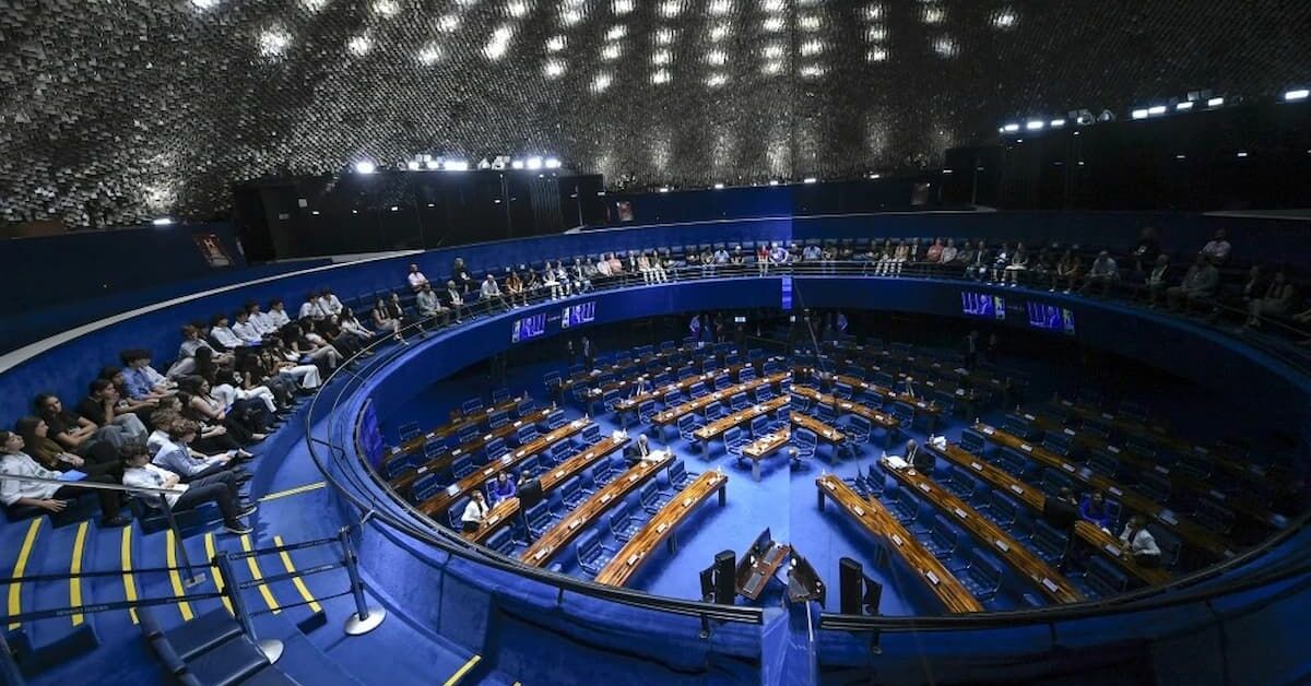 Futuro Congresso inclinado à direita se prepara para embate com STF