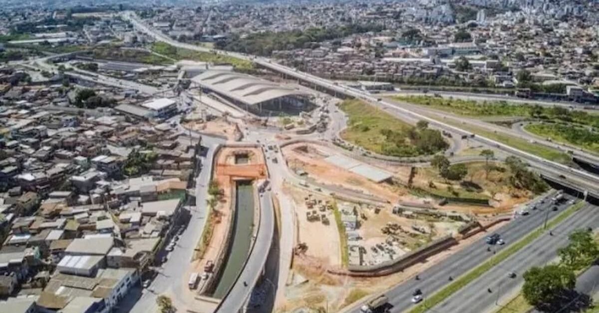 Projetos da gestão Kalil para conter enchentes em BH acumulam atrasos, problemas técnicos e suspeitas