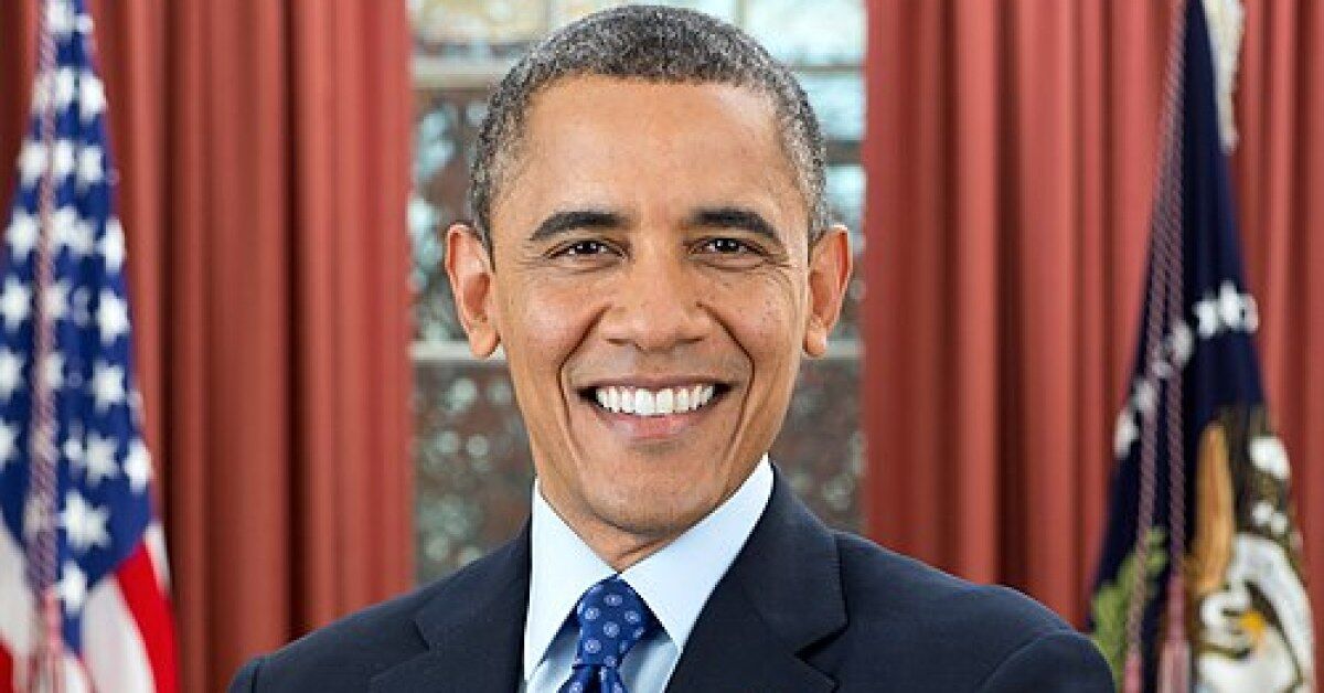 Barack Obama volta ao palanque em Detroit e declara diante da multidão: “A mudança está no ar”
