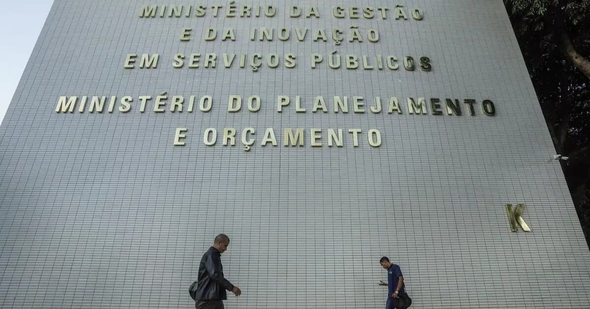Governo pretende realocar R$ 20 bilhões no Orçamento de 2027