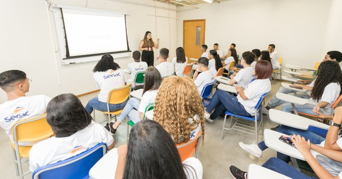 Senac e Sindilojas abrem inscrições para curso gratuito de vendas e atendimento em BH